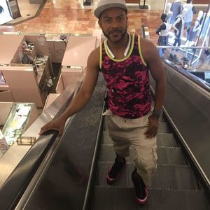 Meet your Posher, Derrick